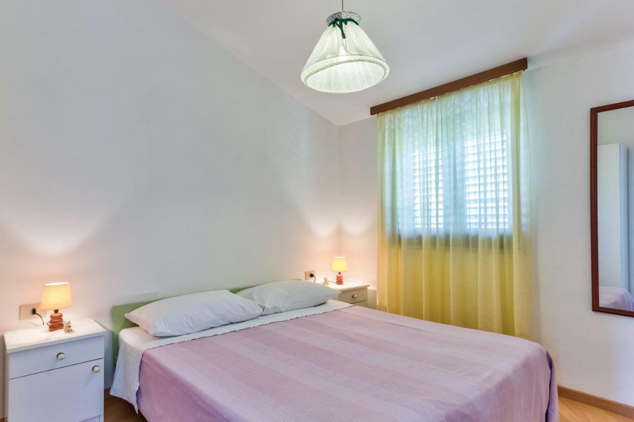 Apartments Redenta Tar-Vabriga Eksteriør bilde